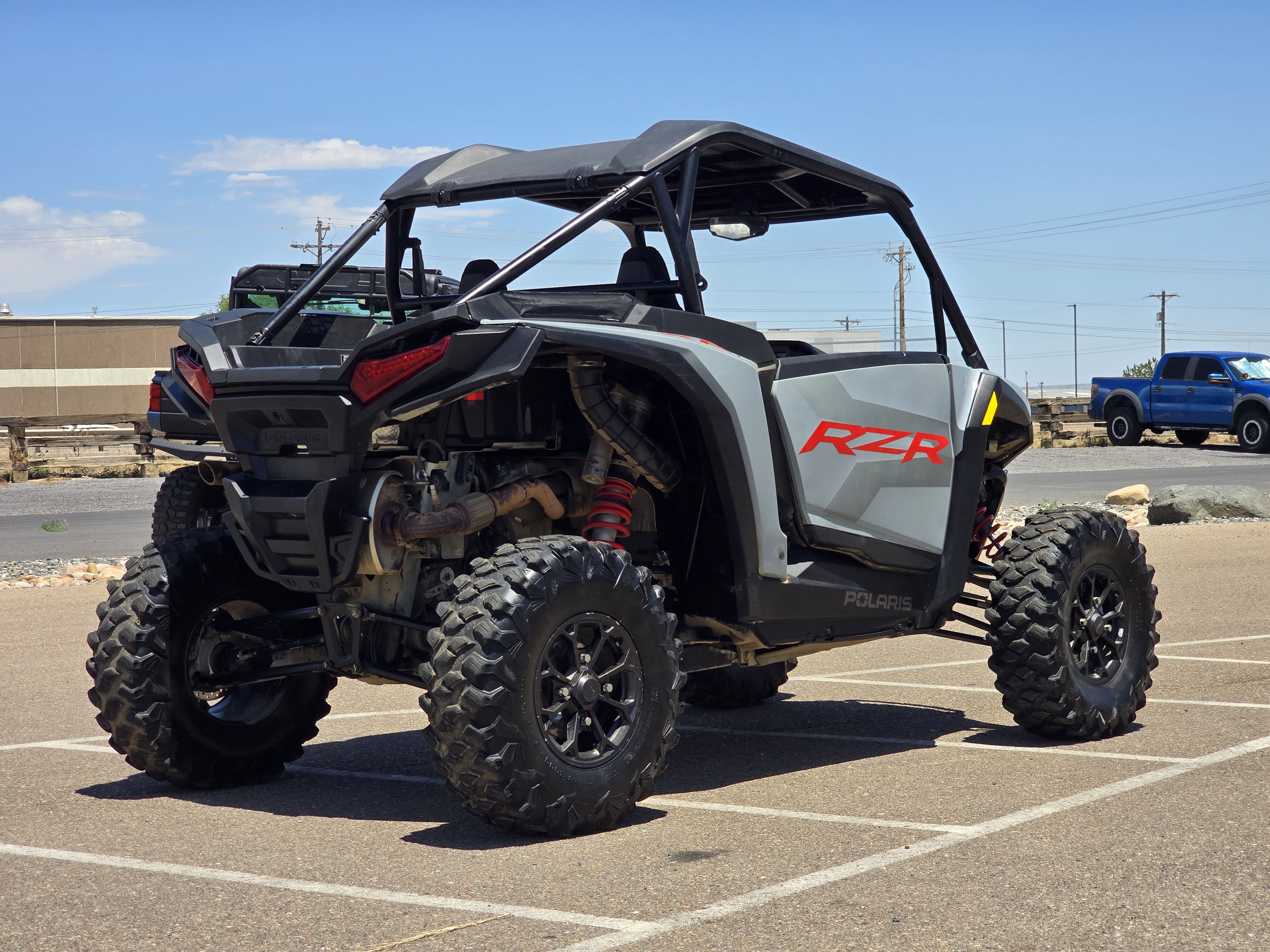 2025 Polaris RZR XP 1000 Premium Side x Side