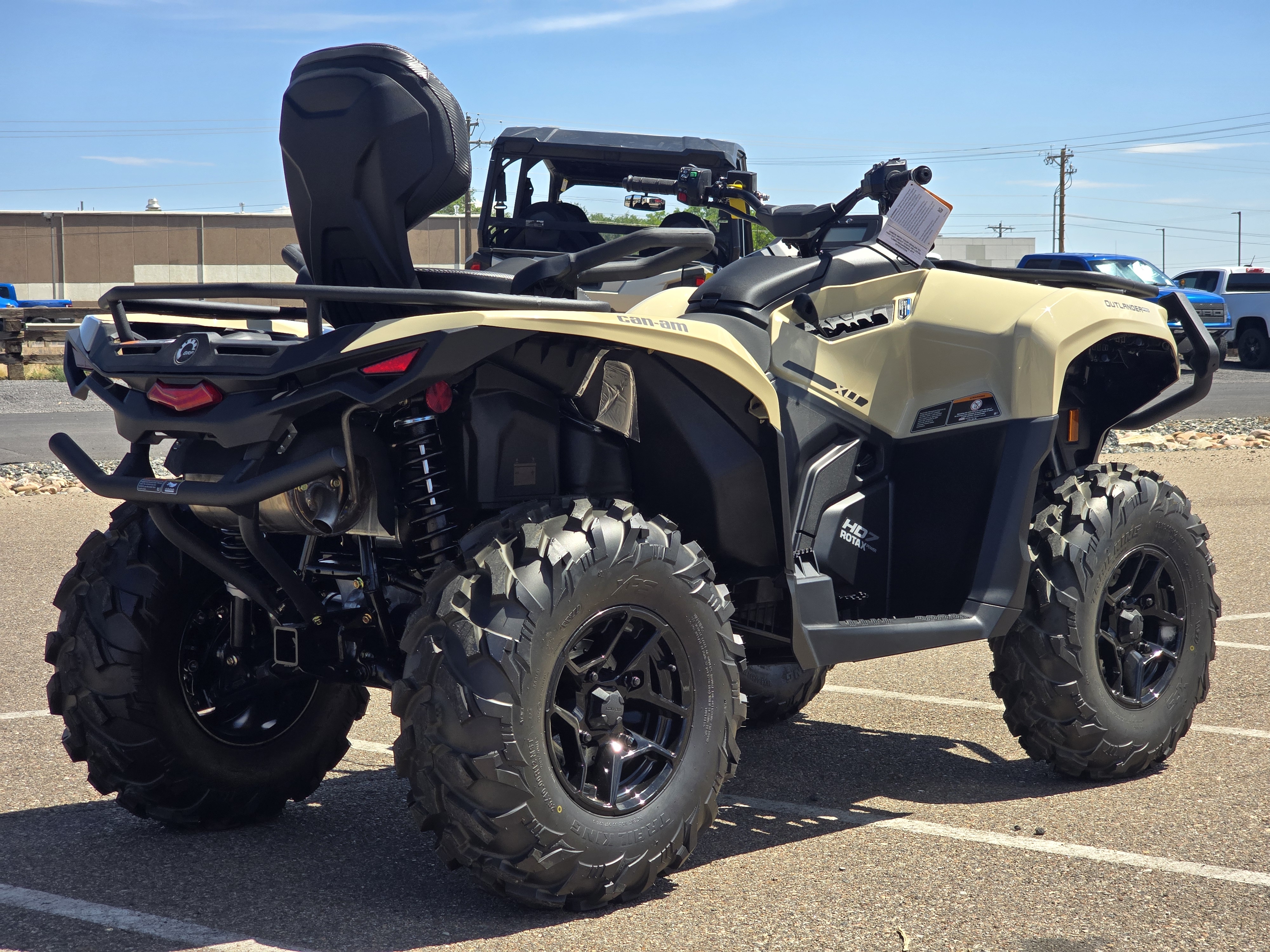 2026 Can-Am Outlander MAX PRO XU HD7 ATV