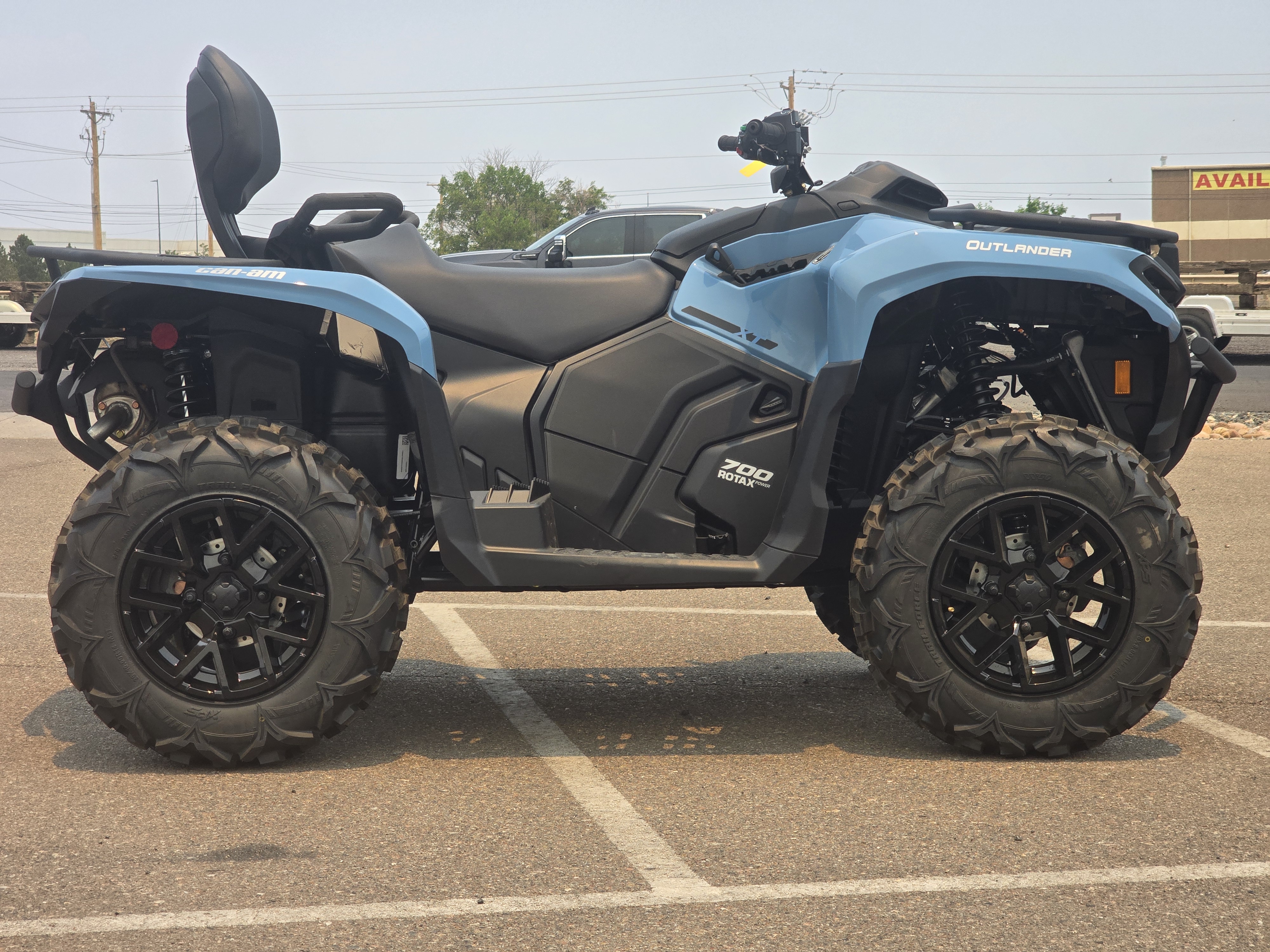 2026 Can-Am Outlander MAX XT 700 ATV