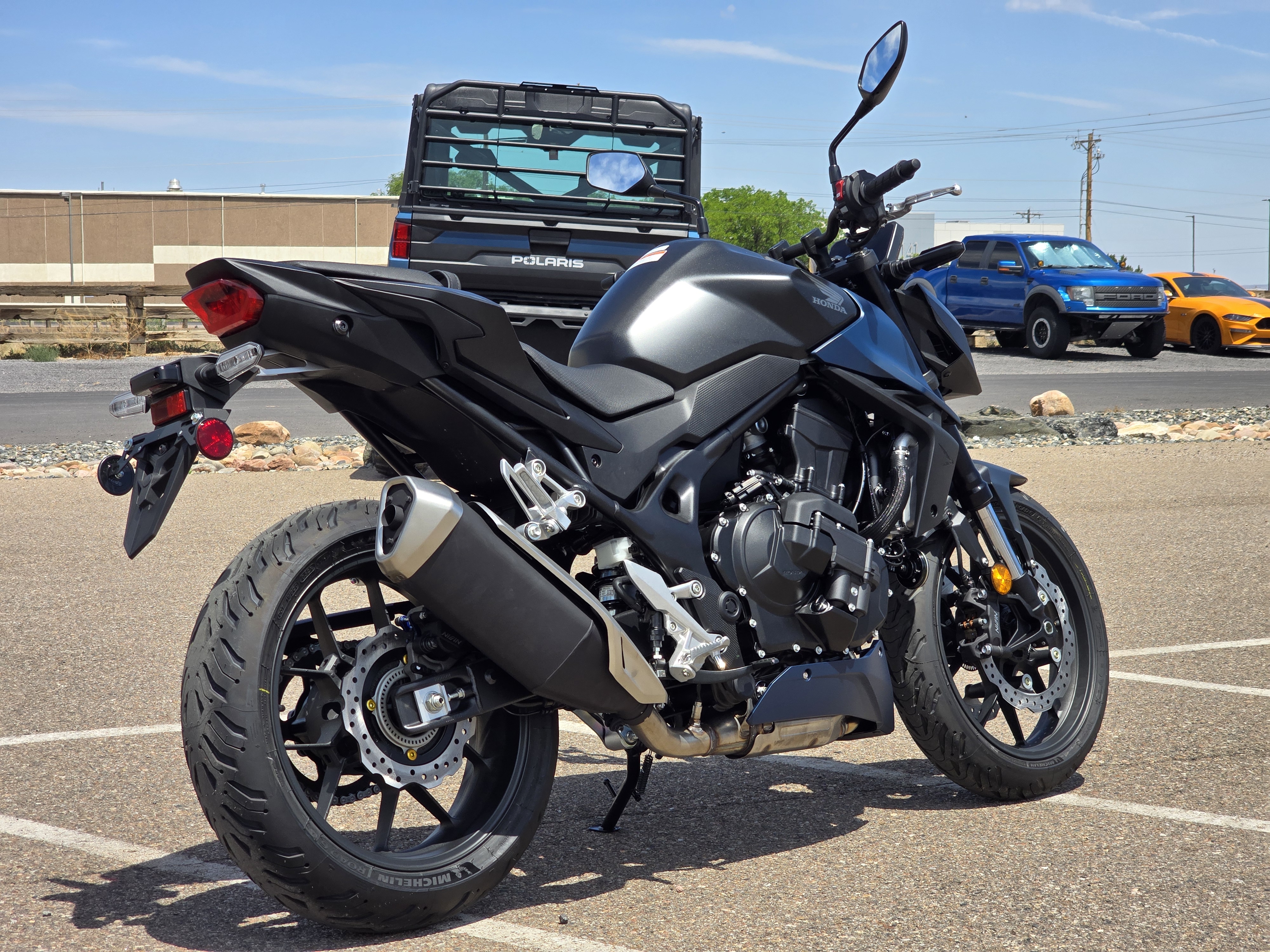 2026 Honda CB750 Hornet E-Clutch Motorcycle