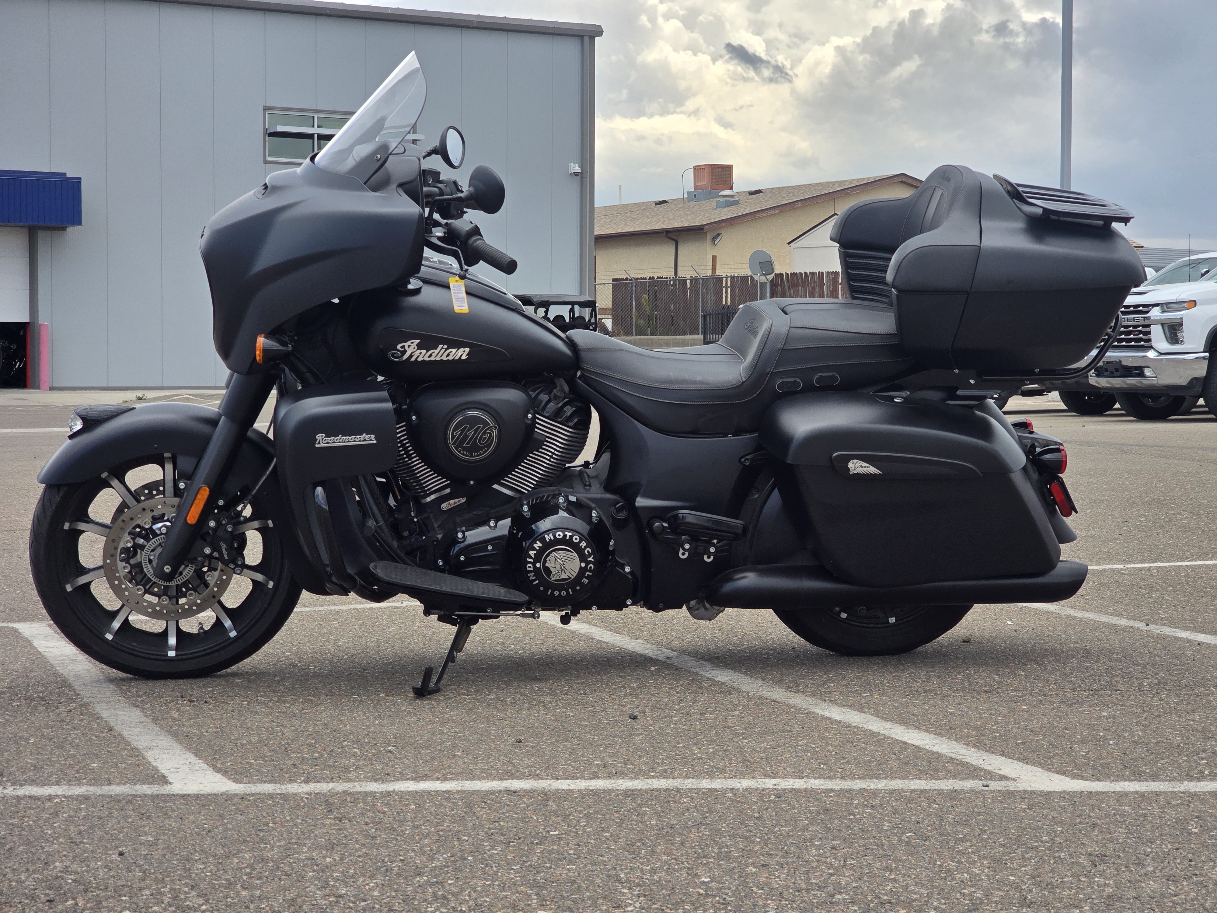 2023 Indian Motorcycle Roadmaster Dark Horse Motorcycle