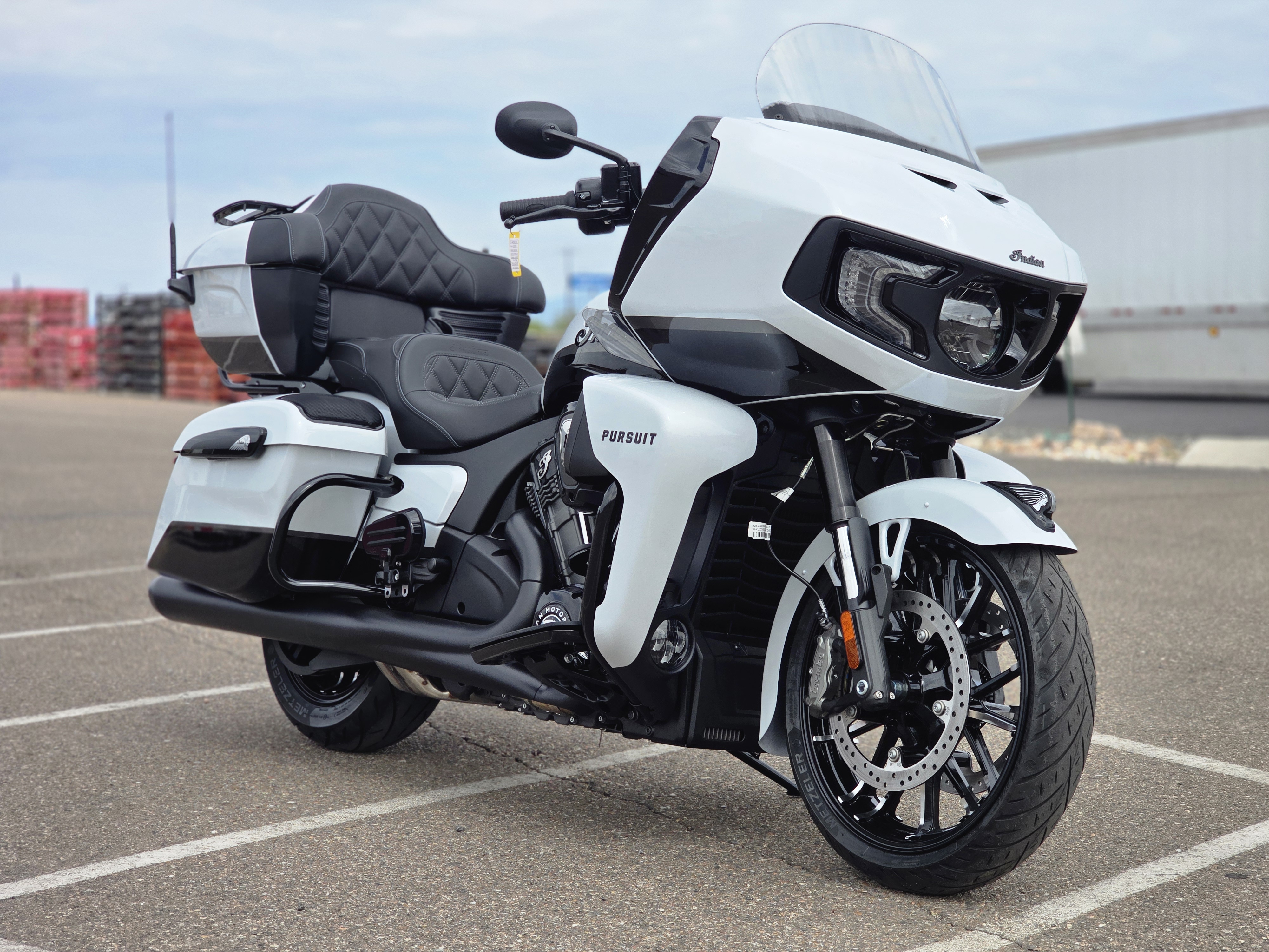 2026 Indian Motorcycle Pursuit Dark Horse + 112 & Audio Package Motorcycle