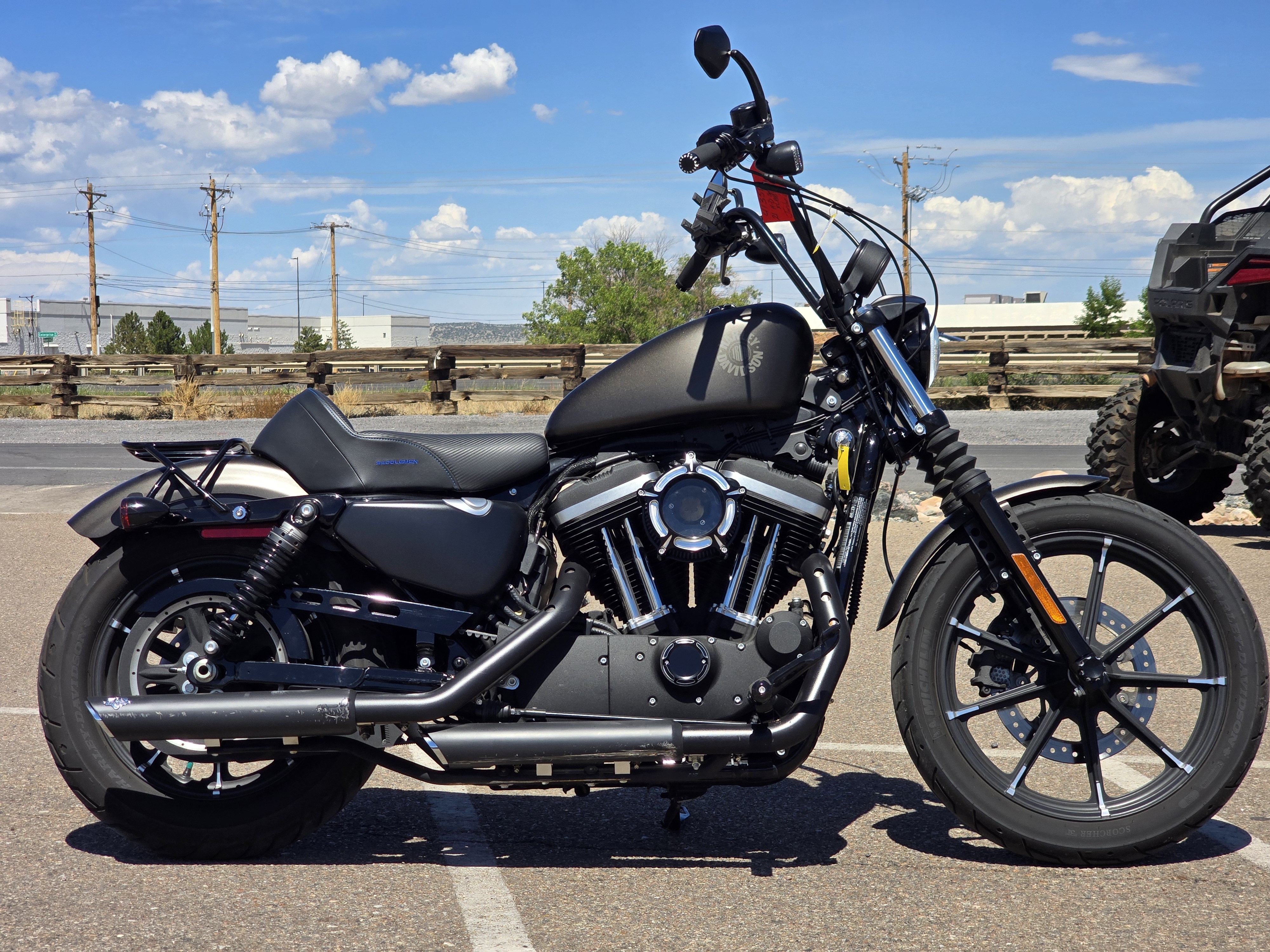 2021 Harley-Davidson Iron 883 Black Denim — photo 1 of 14